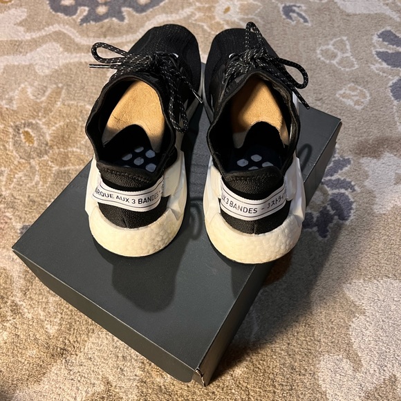 Adidas NMD R1.V2 - Picture 3 of 5